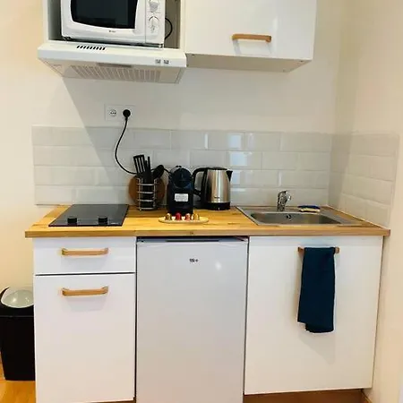 Daire Charles De Gaulle Ii *